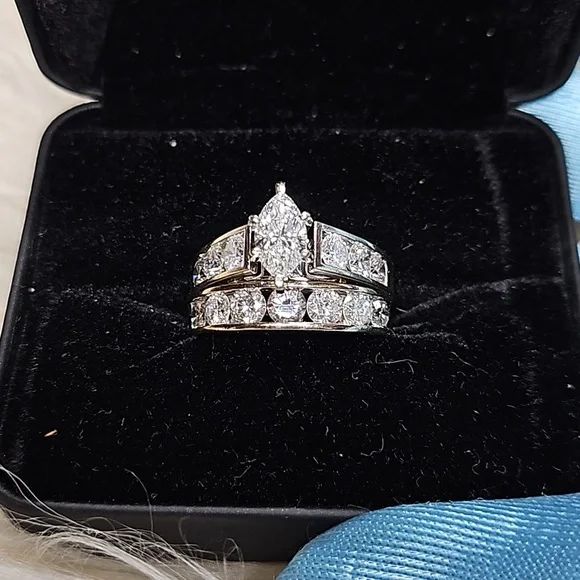 Ladies marquee and round brilliant diamond wedding set in 14kt white gold - Picture 1 of 8